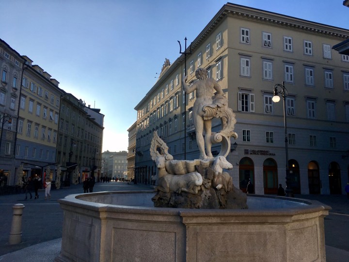 piazzaBorsa_138b.jpg